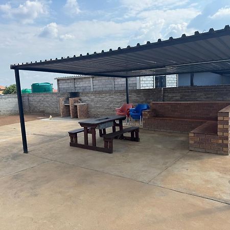Rhino House With 3 Bedrooms Next To Pilanesberg And Sun City Mogwase Eksteriør bilde