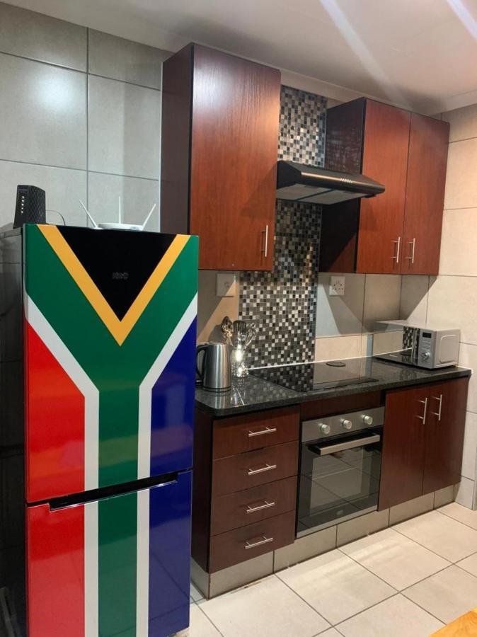 Rhino House With 3 Bedrooms Next To Pilanesberg And Sun City Mogwase Eksteriør bilde
