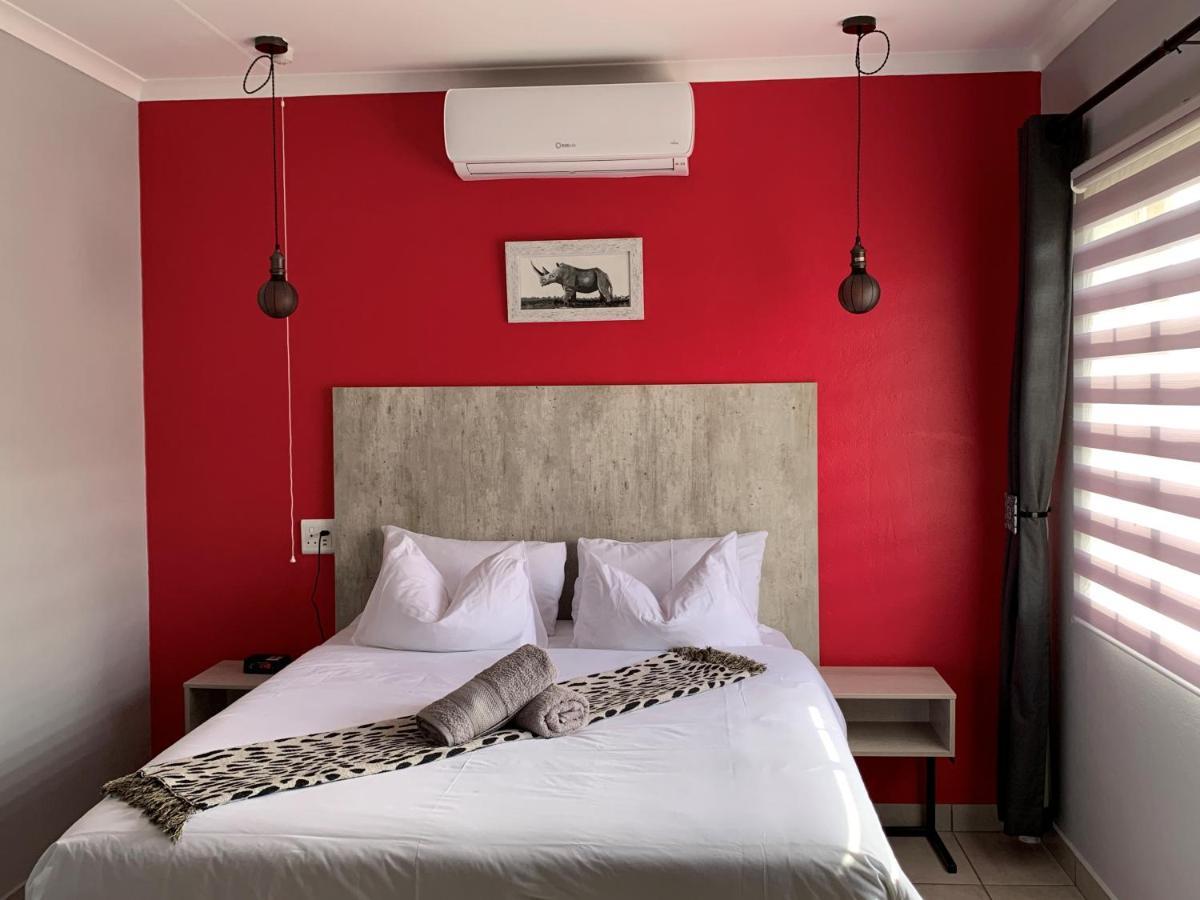Rhino House With 3 Bedrooms Next To Pilanesberg And Sun City Mogwase Eksteriør bilde